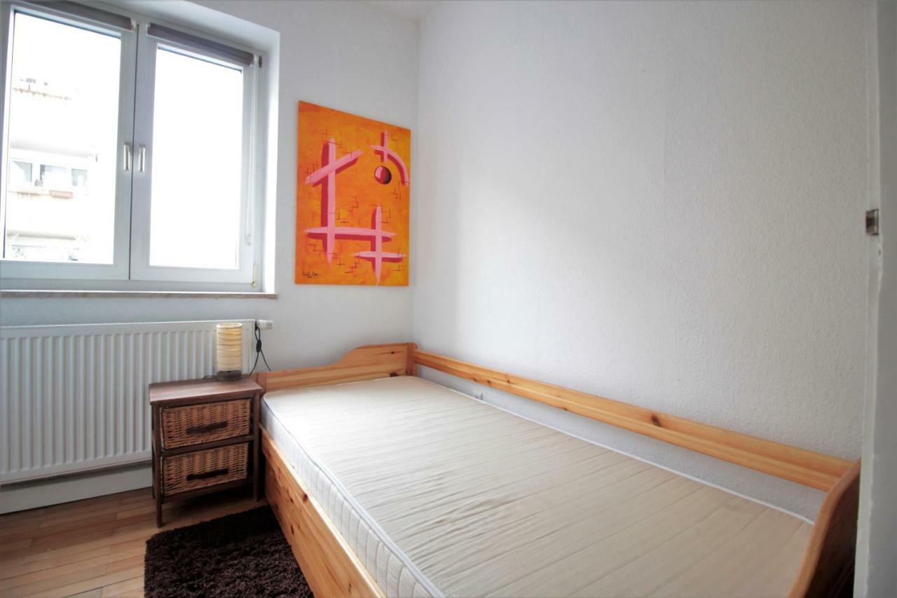 Charming 3-Bedroom Apartment With Parking Lot Вюрцбург Екстериор снимка
