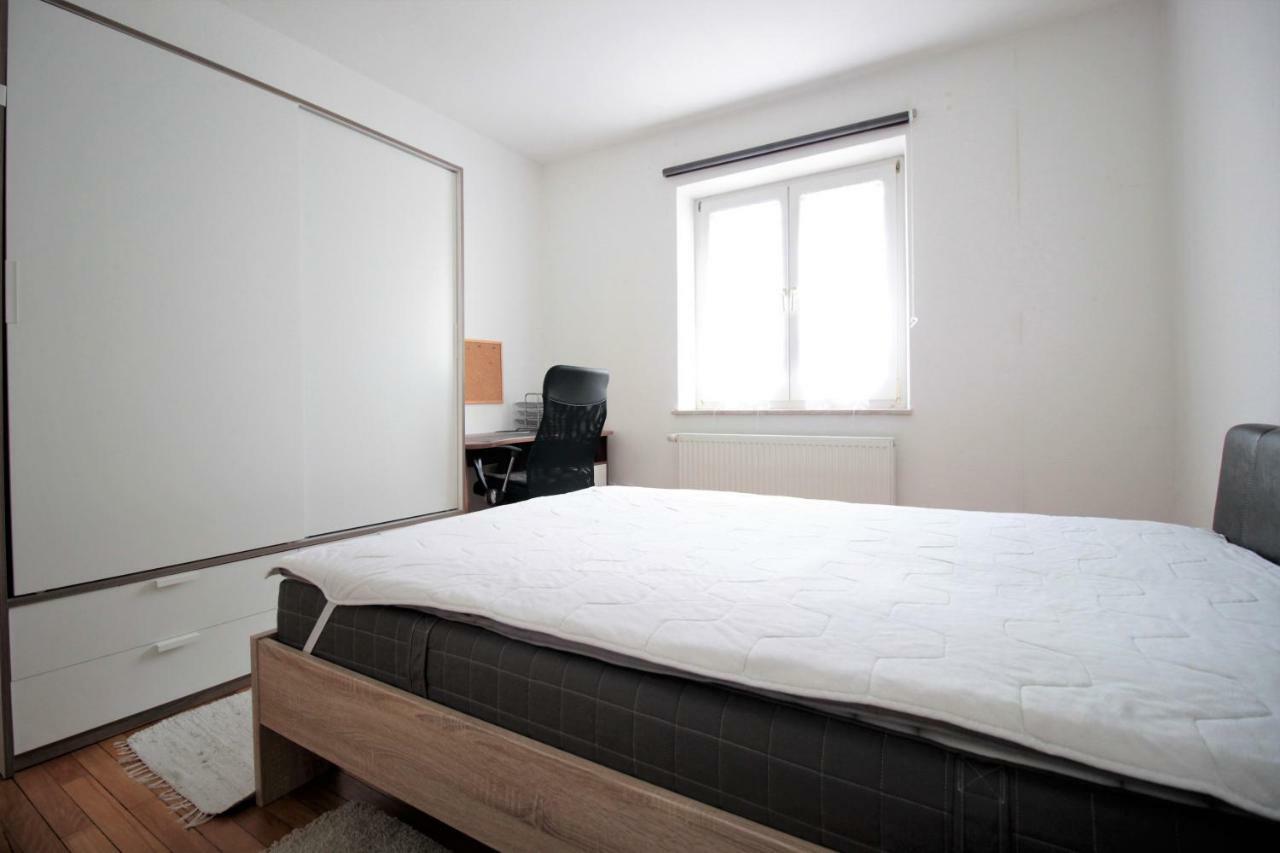 Charming 3-Bedroom Apartment With Parking Lot Вюрцбург Екстериор снимка