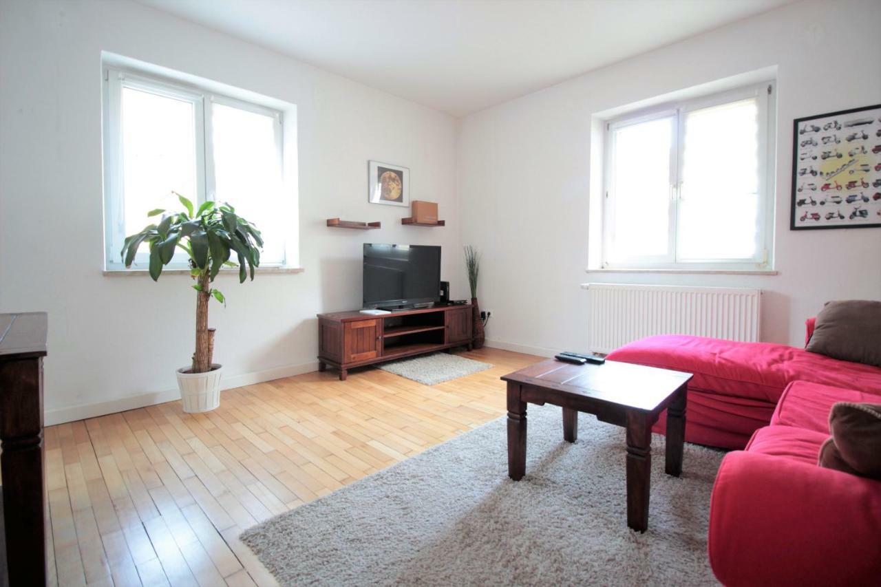 Charming 3-Bedroom Apartment With Parking Lot Вюрцбург Екстериор снимка