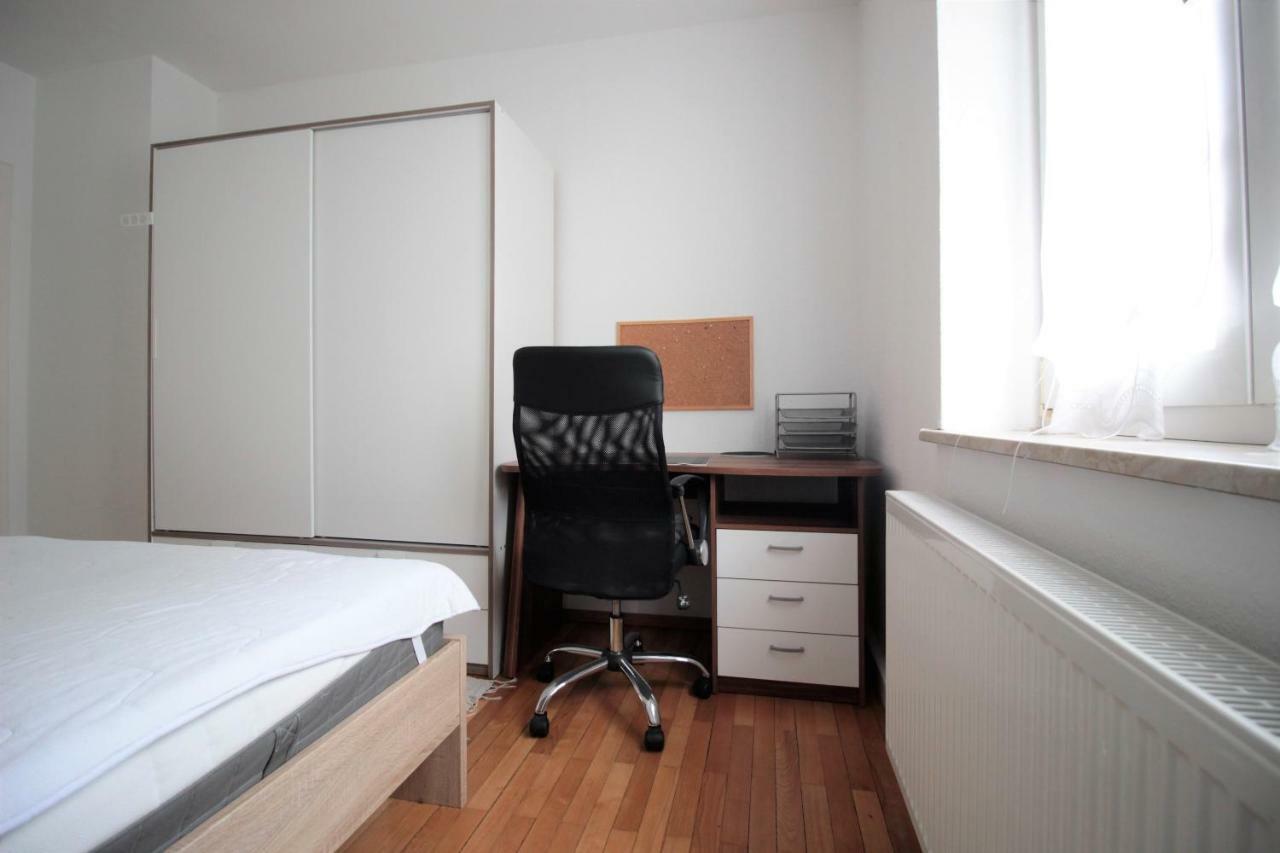 Charming 3-Bedroom Apartment With Parking Lot Вюрцбург Екстериор снимка